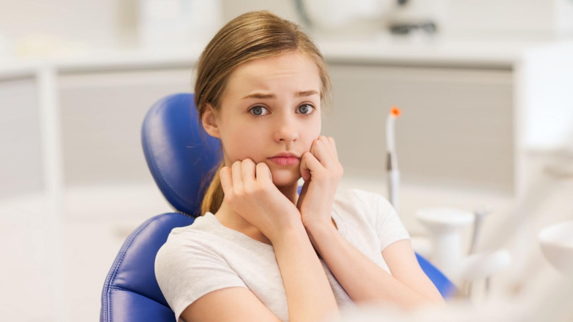 How to Manage Dental Anxiety Before and After Surgery
